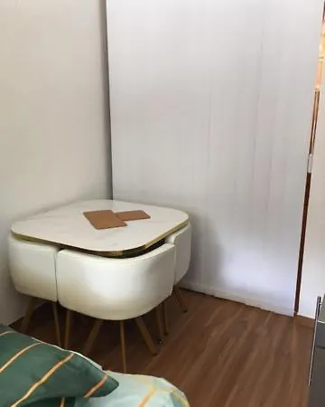 Apartment Club Iii Entierement Renove